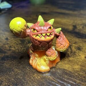 Activision Skylanders Giants ERUPTOR Figure Video Game Toy Hot Lava Fire Element
